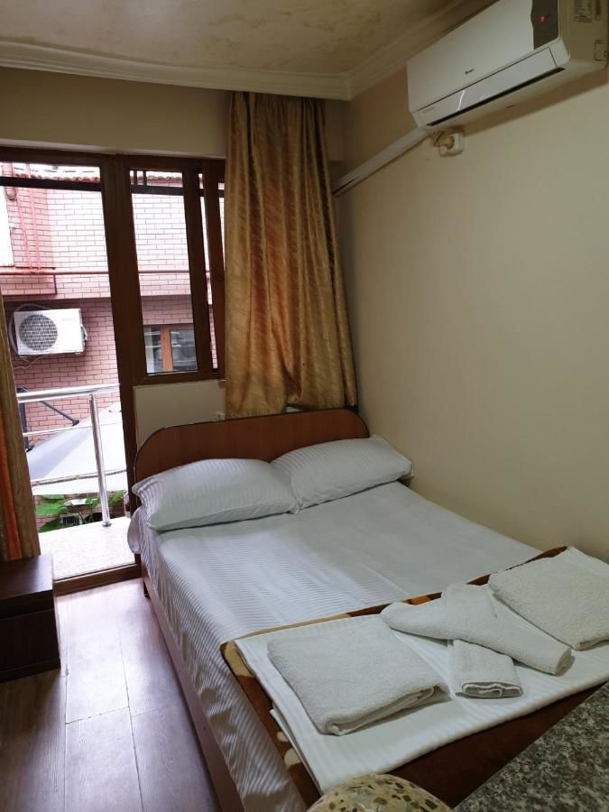 Отель Hotel Old Star Батуми-16