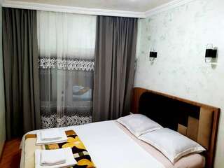 Отель Hotel Old Star Батуми Двухместный номер с 1 кроватью-5