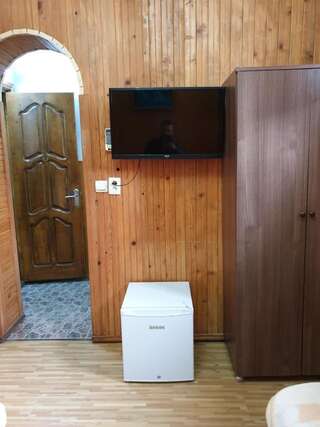 Отель Hotel Old Star Батуми Двухместный номер с 2 отдельными кроватями-1